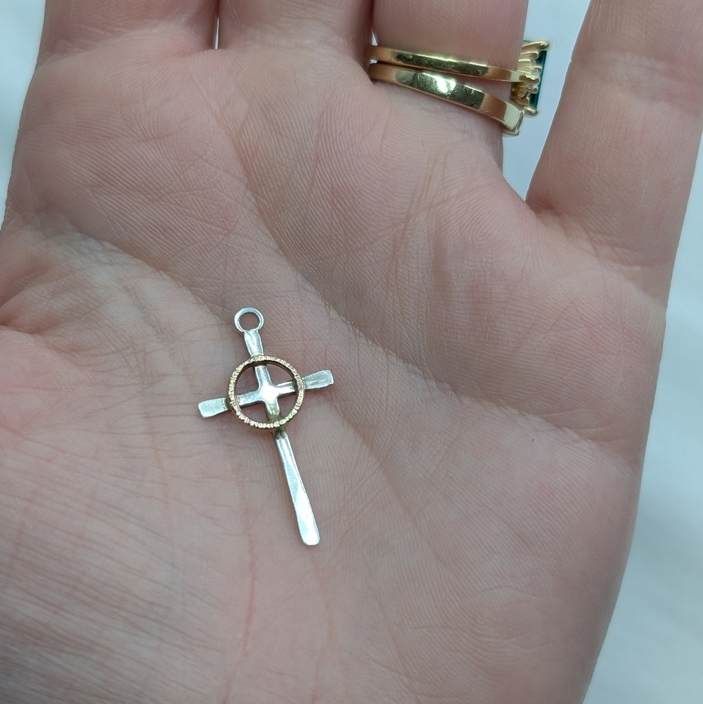 Vintage Sterling Celtic Cross Pendant Charm - 925 Silver Estate Jewelry - Picture 6 of 7